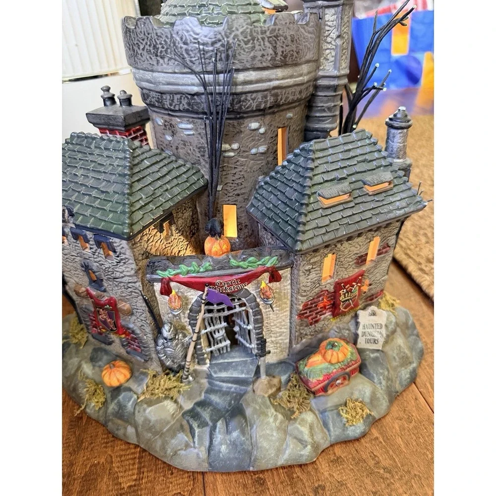 Dept. 56 Original Snow Village Halloween Castle Blackstone Lights & Sounds Work!